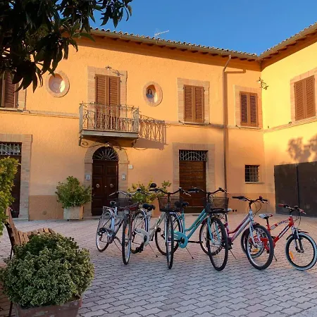 Il Casale לינה וארוחת בוקר 3*